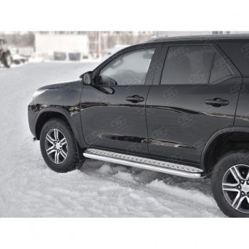 30 799 р. Порожки для ног (труба Ø63) SLITKOFF  Toyota Fortuner  AN160 (2015-2025) дорестайлинг, рестайлинг (лист - алюминий, профиль - сталь)  с доставкой в г. Воронеж. Увеличить фотографию 3