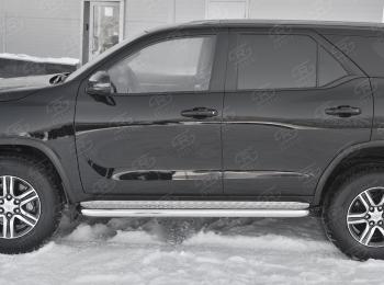 32 849 р. Порожки для ног SLITKOFF (Ø63 мм)  Toyota Fortuner  AN160 (2020-2025) рестайлинг (лист - алюминий, профиль - нержавейка)  с доставкой в г. Воронеж. Увеличить фотографию 2
