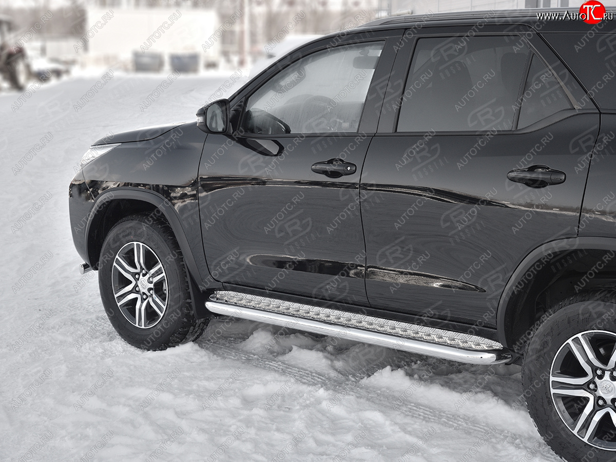 30 799 р. Порожки для ног SLITKOFF (Ø63 мм)  Toyota Fortuner  AN160 (2020-2025) рестайлинг (лист - алюминий, профиль - углеродистая сталь)  с доставкой в г. Воронеж