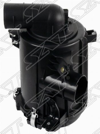Корпус воздушного фильтра SAT (бензин круглый) Toyota Hiace  H200 (2004-2017) минивэн (Япония) дорестайлинг , минивэн (Япония) 1-ый рестайлинг, минивэн (Япония) 2-ой рестайлинг, минивэн (Япония) 3-ий рестайлинг