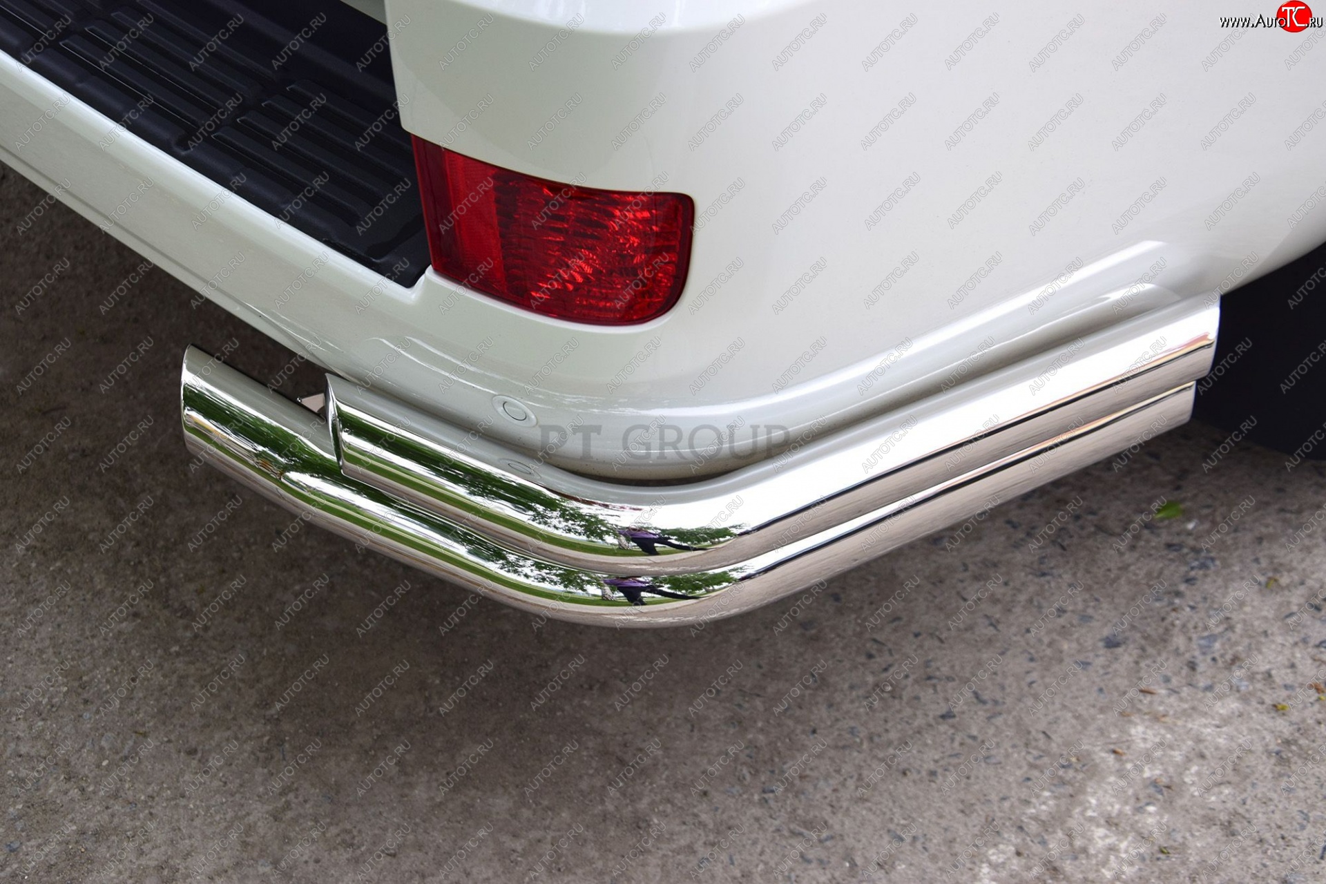 27 269 р. Защита заднего бампера Petroil Tuning (уголки двойные, d63/51) Toyota Land Cruiser 200 (2015-2021) 2-ой рестайлинг (Нержавеющая полированная сталь) с доставкой в г. Воронеж Увеличить фотографию 1 27 269 р. Защита заднего бампера Petroil Tuning (уголки двойные, d63/51) Toyota Land Cruiser 200 (2015-2021) 2-ой рестайлинг (Нержавеющая полированная сталь) с доставкой в г. Воронеж