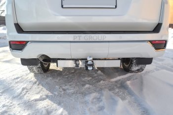 16 519 р. Фаркоп Petroil Tuning (съемный квадрат)  Toyota Land Cruiser  J300 (2021-2025) дорестайлинг (с нержавеющей накладкой)  с доставкой в г. Воронеж. Увеличить фотографию 6