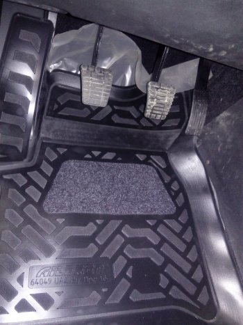 1 239 р. Комплект ковриков в салон Профи Aileron 3D (с подпятником, передние)  Уаз Патриот  3163 5 дв. (2017-2025) 2-ой рестайлинг  с доставкой в г. Воронеж. Увеличить фотографию 3