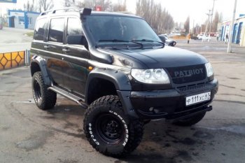 Решетка радиатора CrTuning - Чёрный БРУТ Уаз Патриот 3163 5 дв. дорестайлинг (2005-2013)