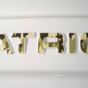 3 299 р. Колпак запасного колеса (R16-18) Автостайл  Уаз Патриот  3163 5 дв. (2005-2013) дорестайлинг (Цвет: Арктика/надпись не окрашивается)  с доставкой в г. Воронеж. Увеличить фотографию 3