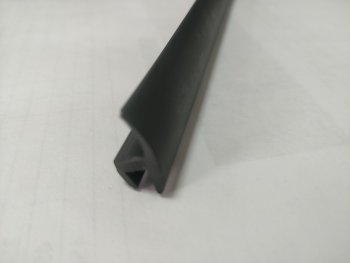 Универсальный уплотнитель FlexLine (16 mm, 1 погонный метр) Volkswagen Beetle A5 (5С1) хэтчбэк 3 дв. дорестайлинг (2011-2016)