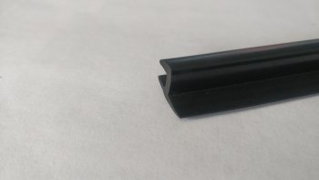 195 р. Универсальный уплотнитель FlexLine (8 mm U-LIP, 1 погонный метр) Лада нива 4х4 2121-80 ФОРА (1995-2011)  с доставкой в г. Воронеж. Увеличить фотографию 4