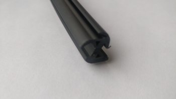 197 р. Универсальный уплотнитель FlexLine (8 mm U-LIP 2 лепестка, 1 погонный метр) INFINITI FX35 S50 дорестайлинг (2002-2005)  с доставкой в г. Воронеж. Увеличить фотографию 2