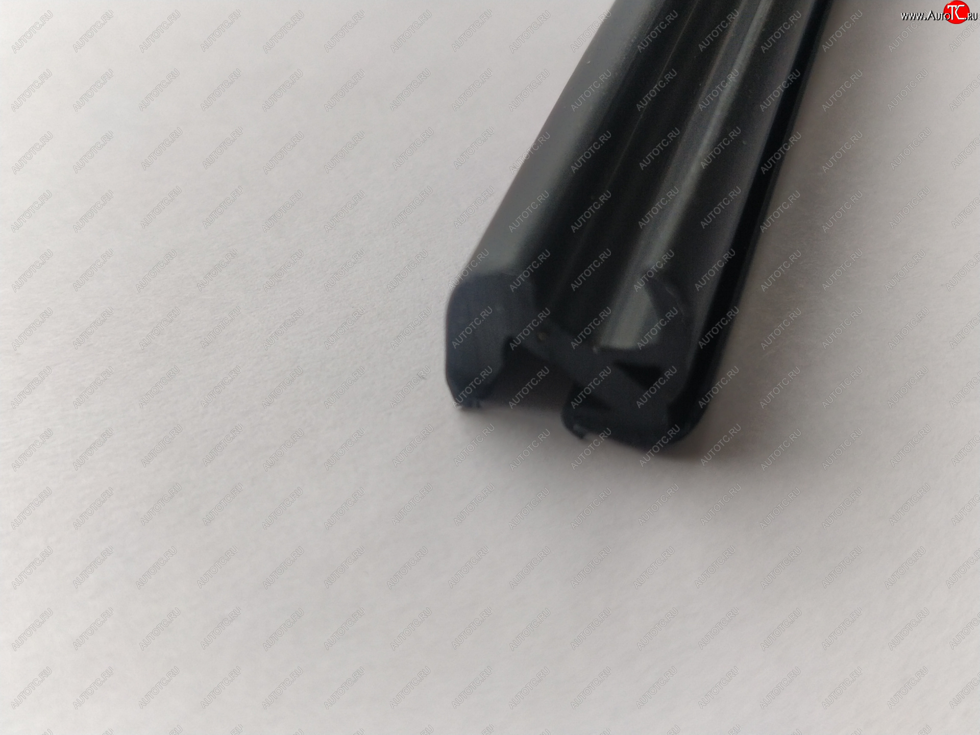 197 р. Универсальный уплотнитель FlexLine (8 mm U-LIP 2 лепестка, 1 погонный метр) INFINITI FX35 S50 дорестайлинг (2002-2005)  с доставкой в г. Воронеж