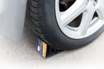 76 р. Башмак упорный противооткатный KRAFT Volkswagen Beetle A5 (5С1) хэтчбэк 3 дв. дорестайлинг (2011-2016)  с доставкой в г. Воронеж. Увеличить фотографию 2