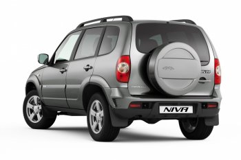 Чехол запасного колеса Bertone Chevrolet Niva 2123 дорестайлинг (2002-2008) ()