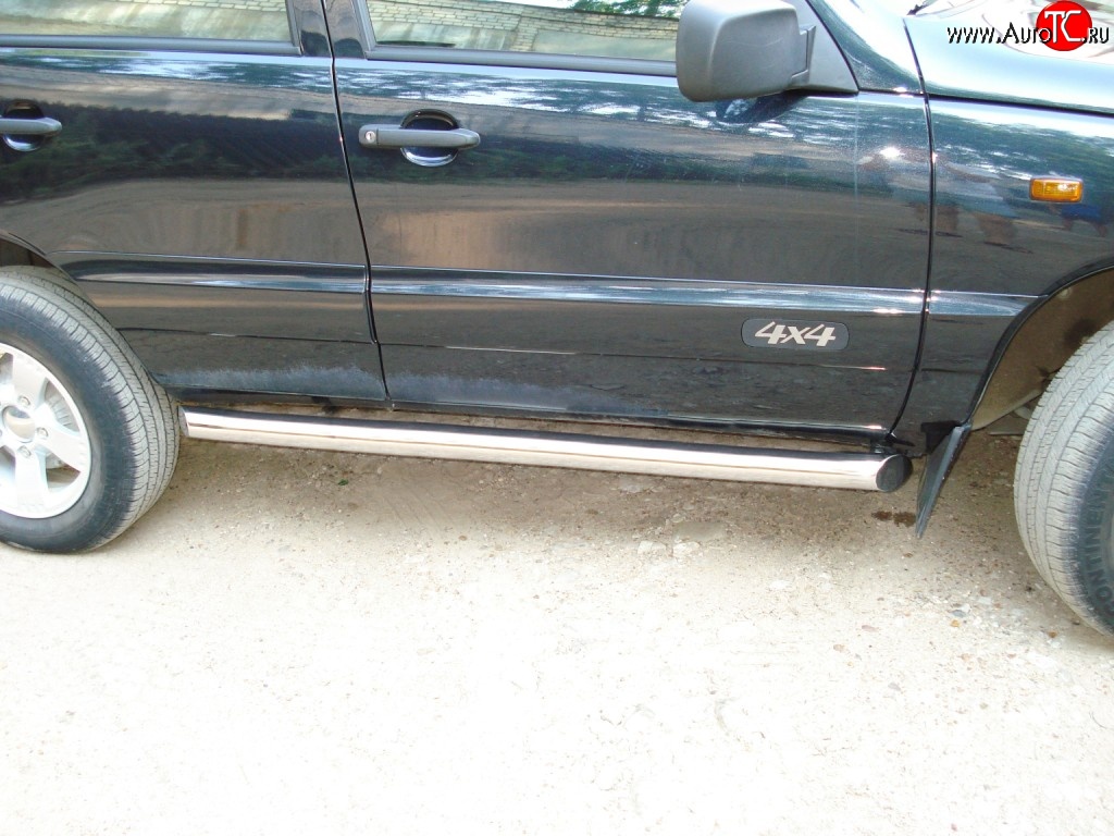 77 999 р. Защита порогов из круглой трубы диаметром 76 мм (дорестайлинг) Russtal Chevrolet Niva 2123 дорестайлинг (2002-2008) (Защита порогов с со скосами на торцах (вариант 1))  с доставкой в г. Воронеж