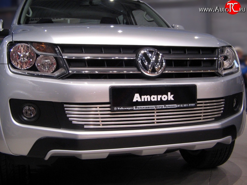8 399 р. Декоративная вставка воздухозаборника Berkut Volkswagen Amarok дорестайлинг (2009-2016)  с доставкой в г. Воронеж