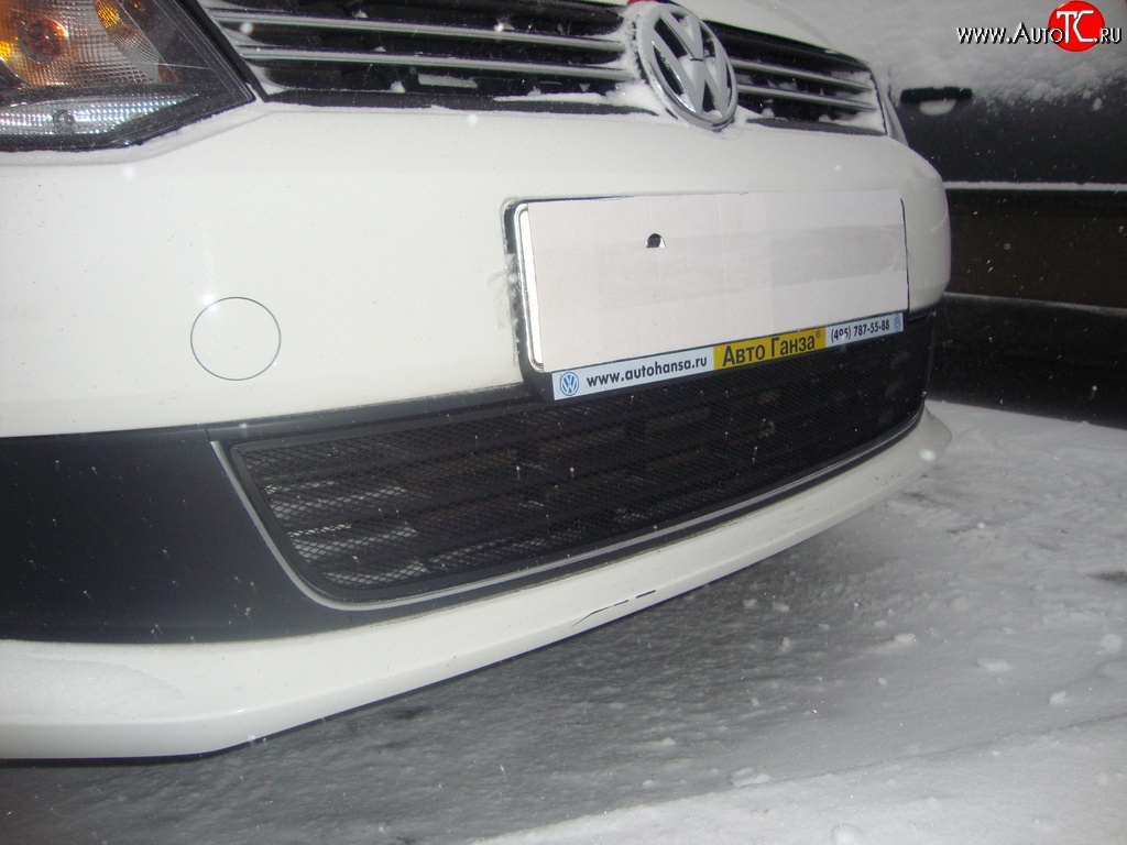 2 089 р. Сетка на бампер Russtal (черная) Volkswagen Polo 5 седан дорестайлинг (2009-2015)  с доставкой в г. Воронеж