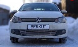 5 599 р. Декоративная вставка воздухозаборника Berkut Volkswagen Polo 5 седан дорестайлинг (2009-2015)  с доставкой в г. Воронеж. Увеличить фотографию 1