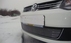 2 189 р. Сетка на бампер Russtal (хром) Volkswagen Polo 5 седан дорестайлинг (2009-2015)  с доставкой в г. Воронеж. Увеличить фотографию 3